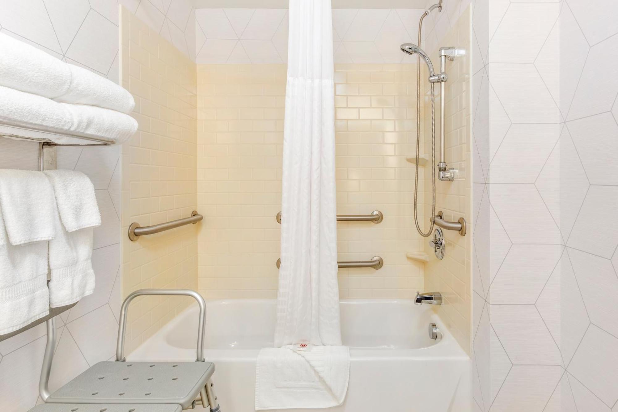 Comfort Suites Whitsett - Greensboro East Kültér fotó